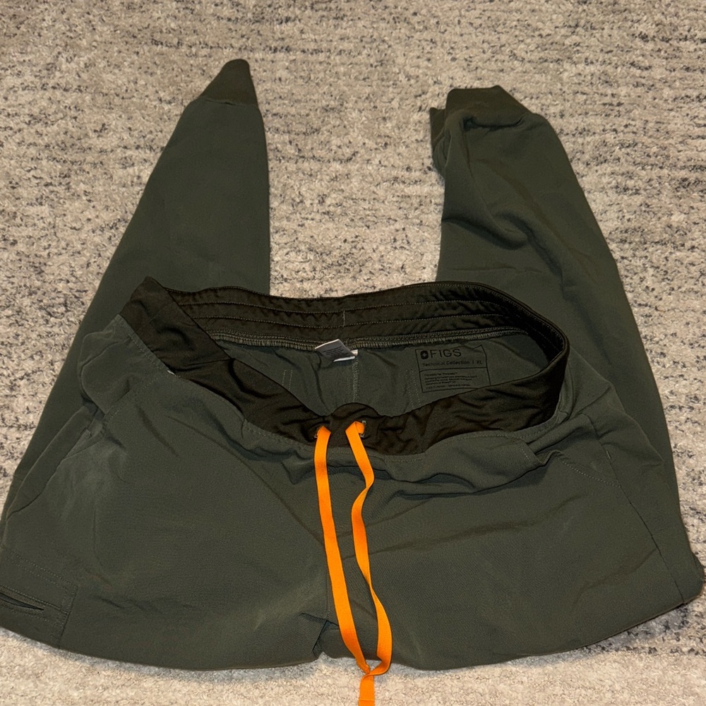 Figs Technical Collection Jogger Pants - Dark Green